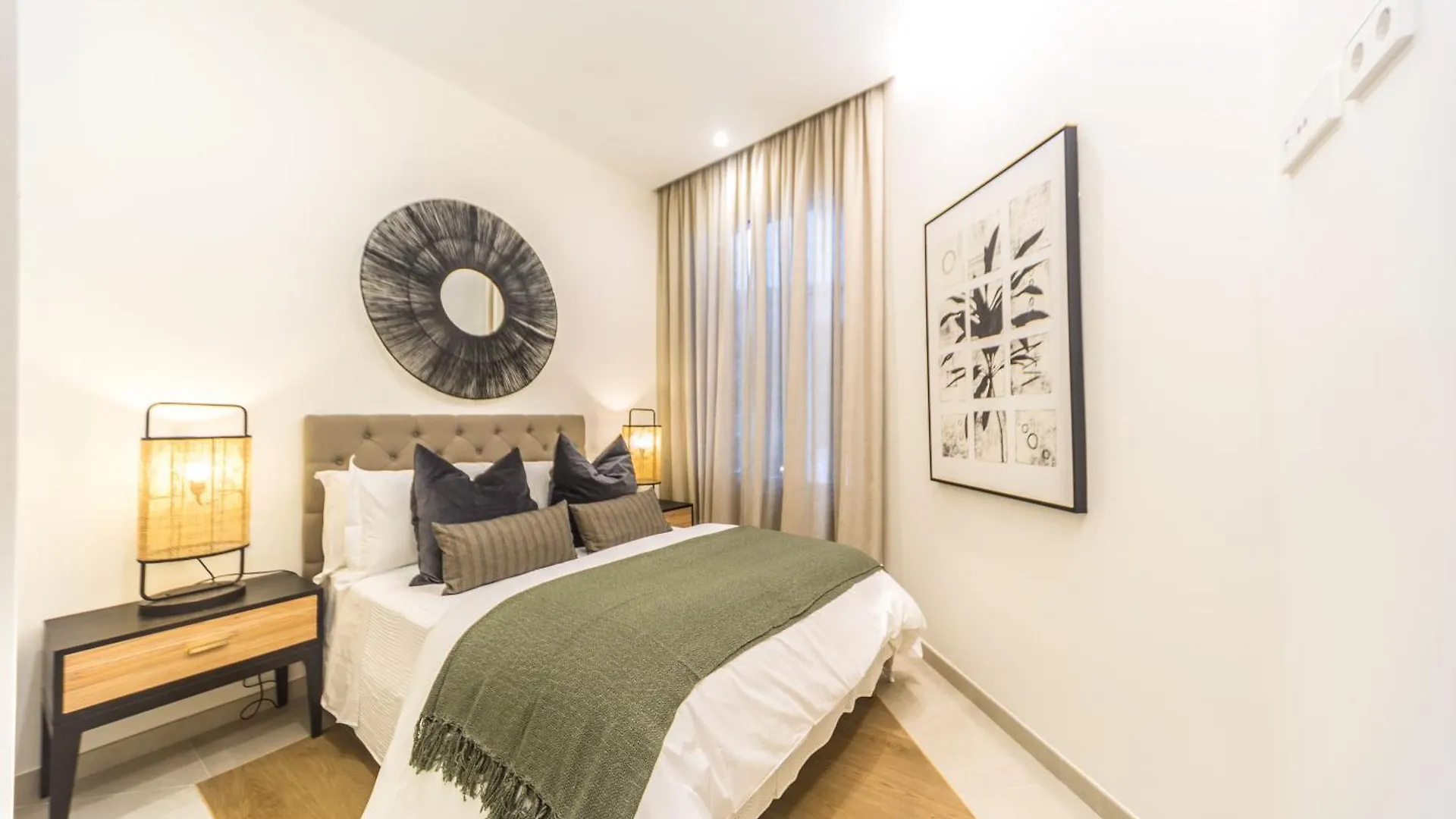 Casona 6 Lunas Apart Ba-Ba1 Marbella